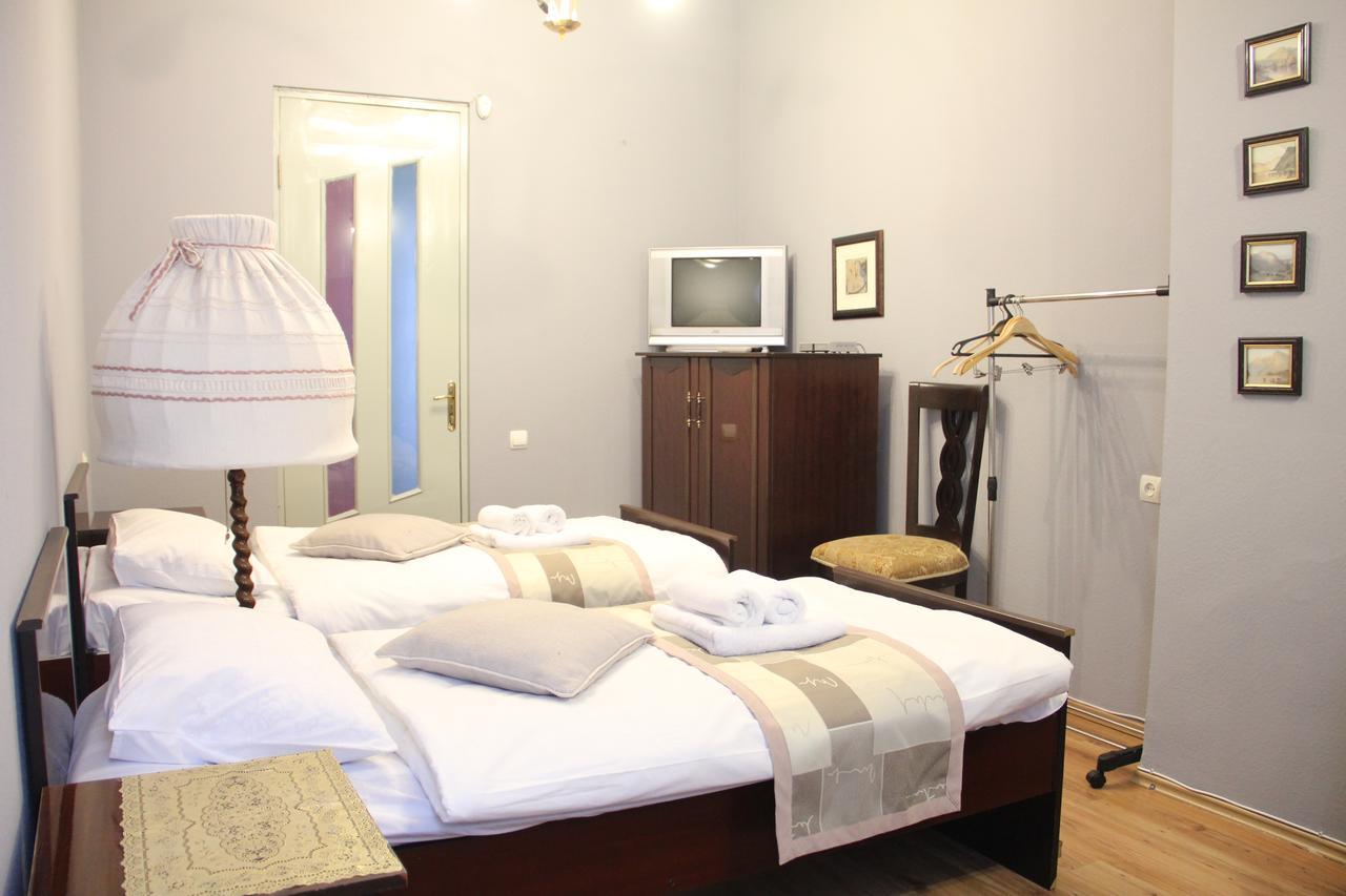 Tbilisioldhouse N52 Hostel Exterior photo